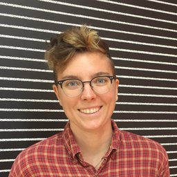 Photo of Julia Signell